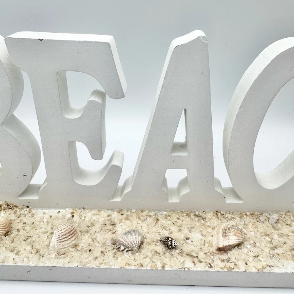 BEACH Themed Picture Frame Sand and Shell Finish 2.5 x 3.5 Inch Photo Frame NWT
